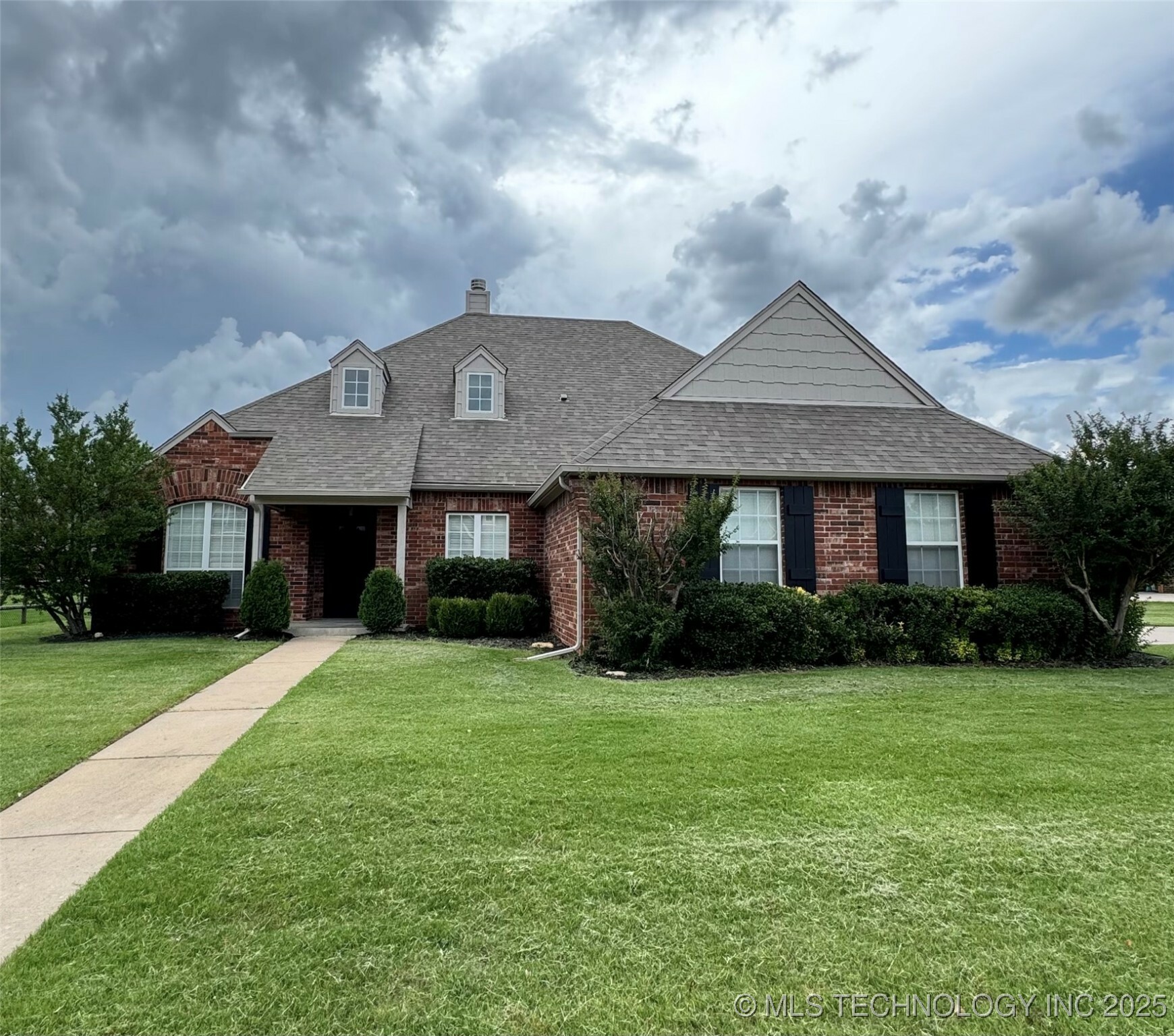 2000 W Vail Street  Broken Arrow OK 74012 photo