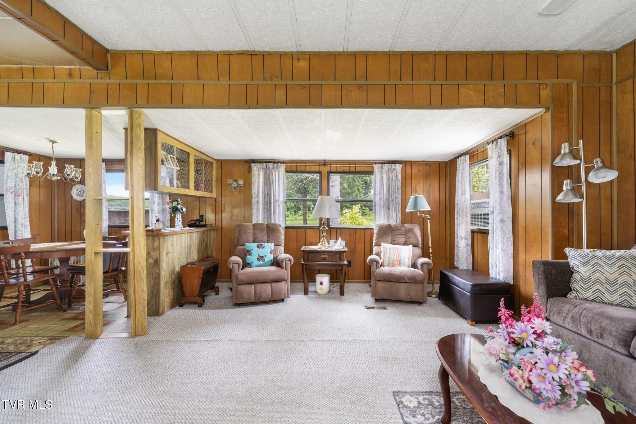Property Photo: 1940 Hickory Tree Road TN 37618
