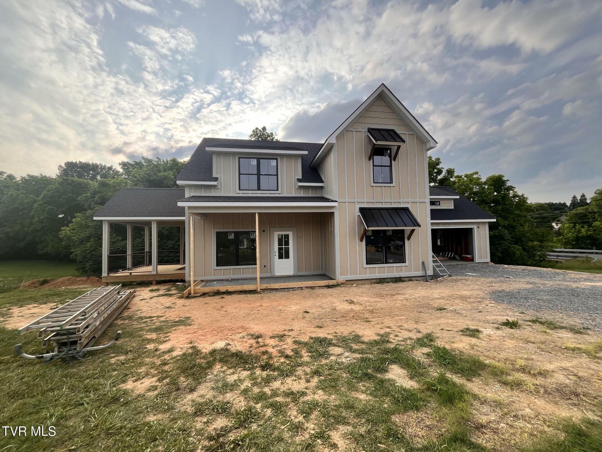 7 Celebration Ct. Court  Johnson City TN 37601 photo