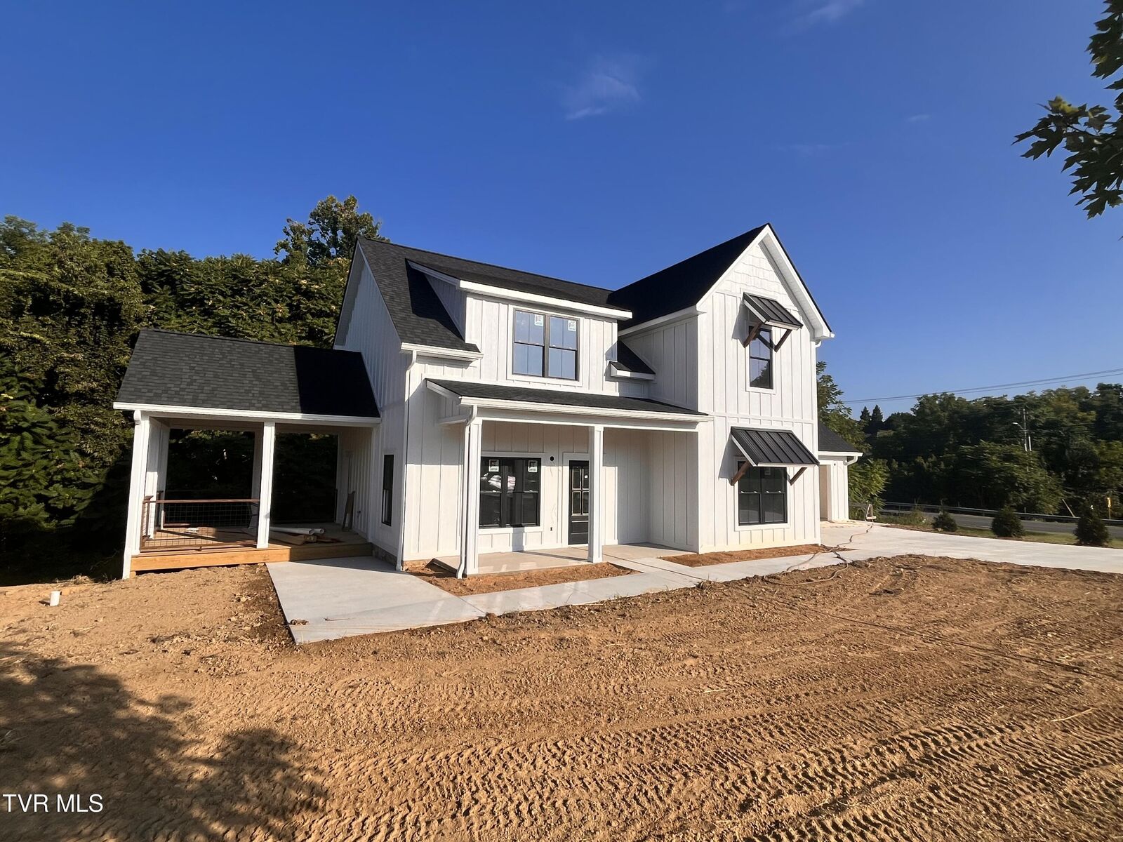 Property Photo: 7 Celebration Ct. Court TN 37601