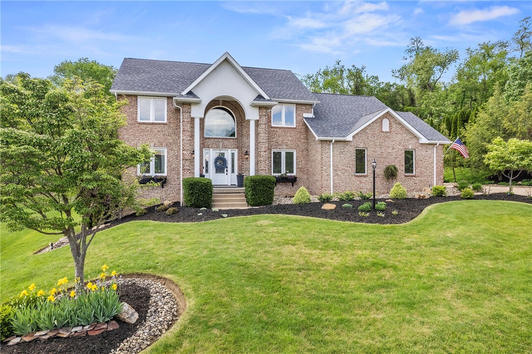 925 Giovanni Ln  Hempfield Twp - Wml PA 15642 photo