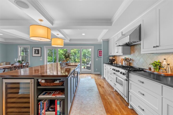 Property Photo: 1704 W 34th Street TX 78703