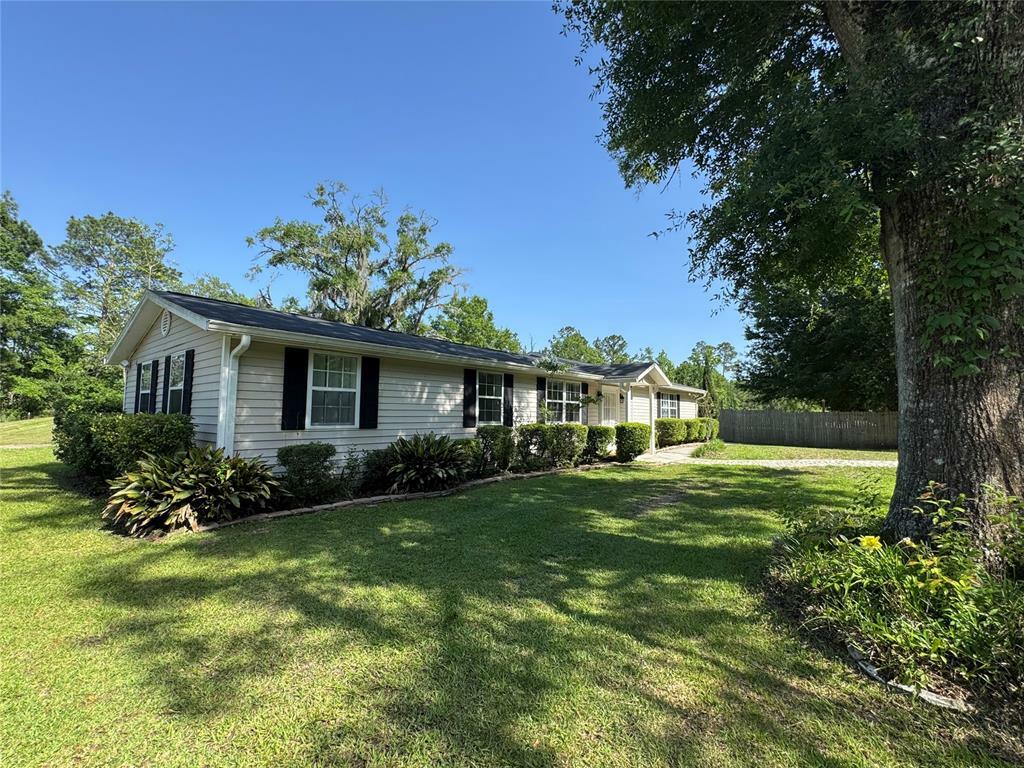 Property Photo: 54038 Charles Street FL 32011