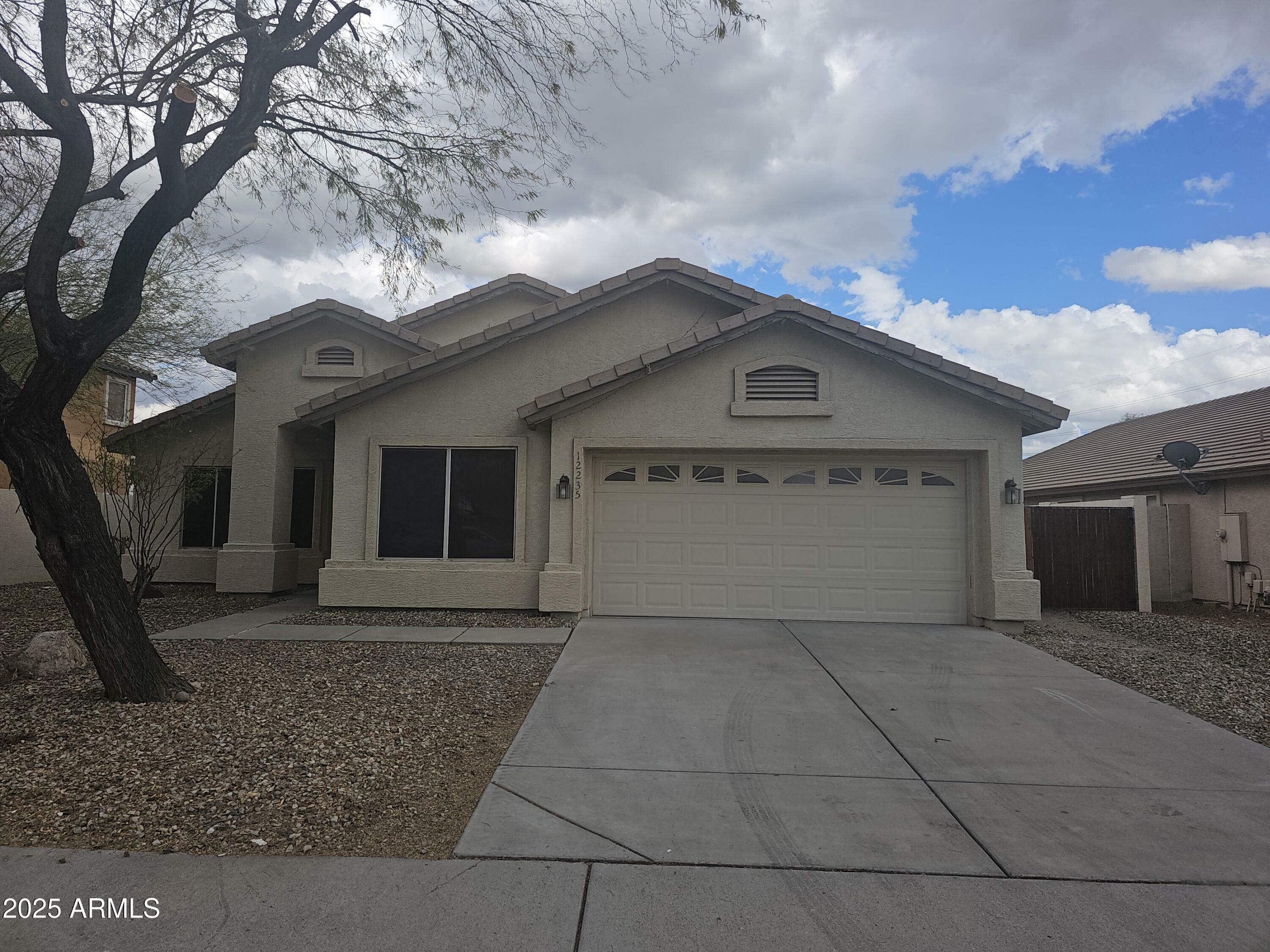 Property Photo: 12235 N 60th Lane AZ 85304