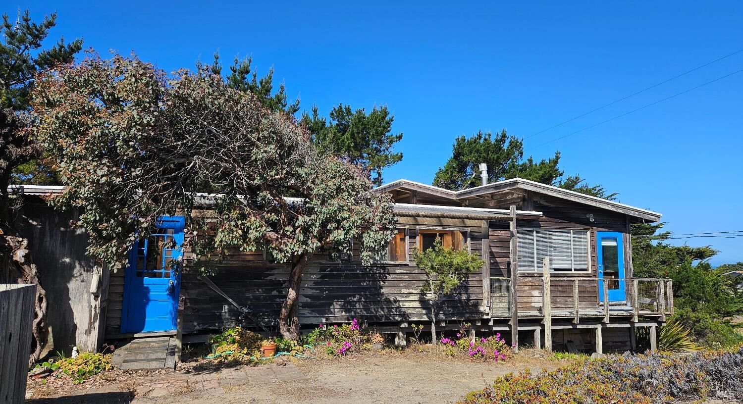 Property Photo:  320 Driftwood Avenue  CA 94923 