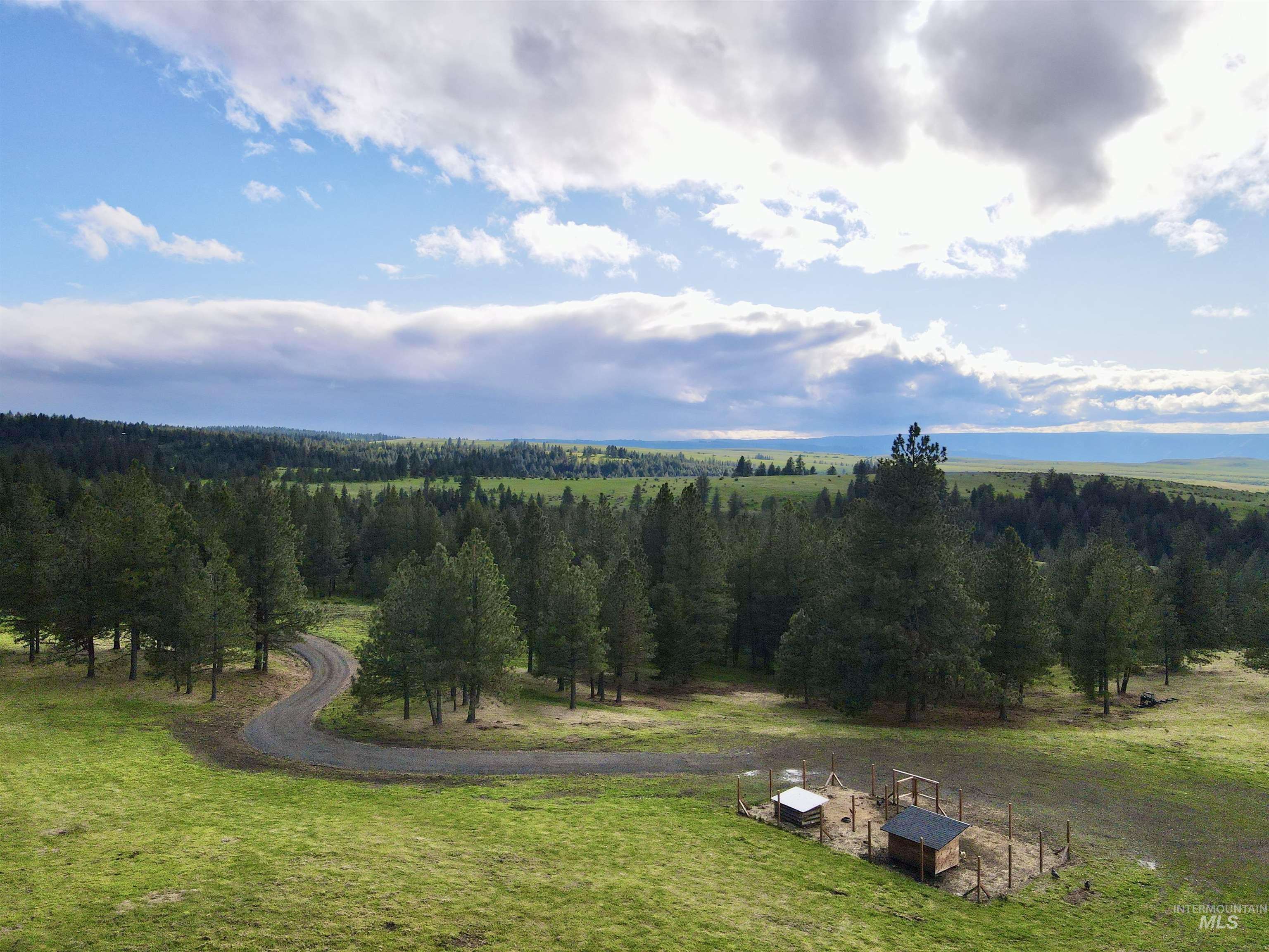 Property Photo: 2471 Old White Bird Hill Rd ID 83530