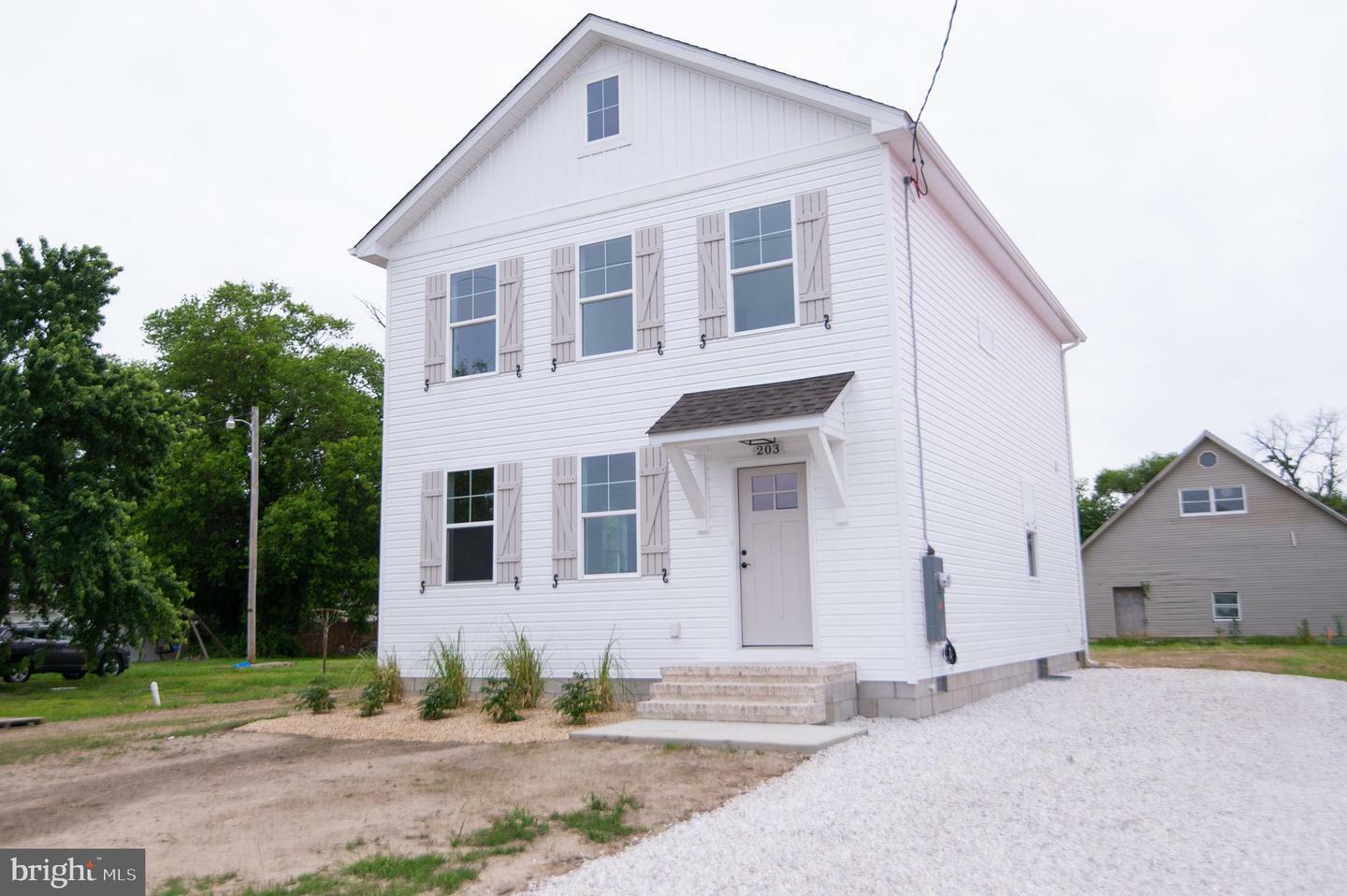 Property Photo: 203 N First Street DE 19950