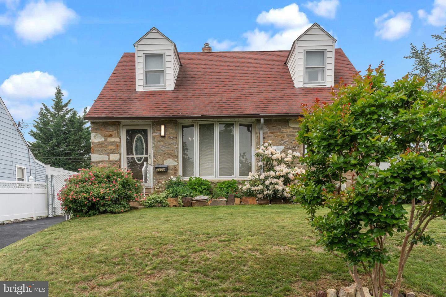 Property Photo:  3170 Weston Street  PA 19136 