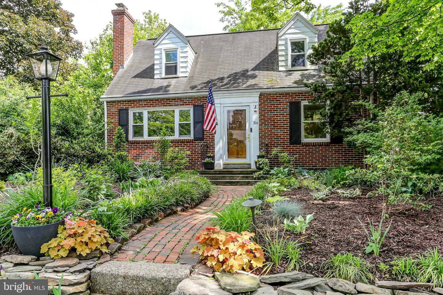 Property Photo: 316 Arch Street PA 17022