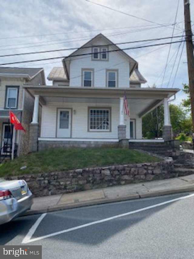 70 Chestnut Street  Mohnton PA 19540 photo