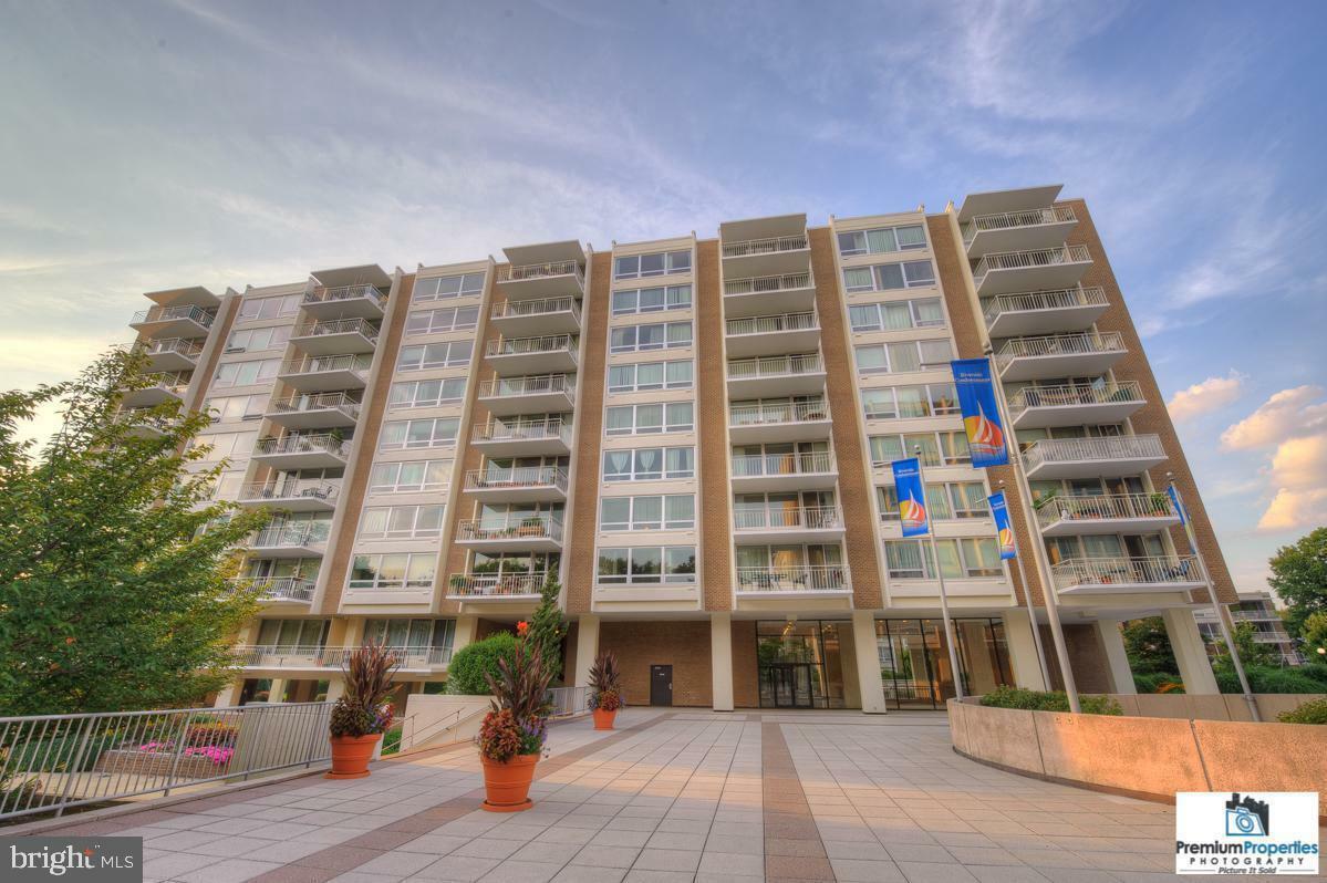 Property Photo: 1435 4th Street SW B702 DC 20024