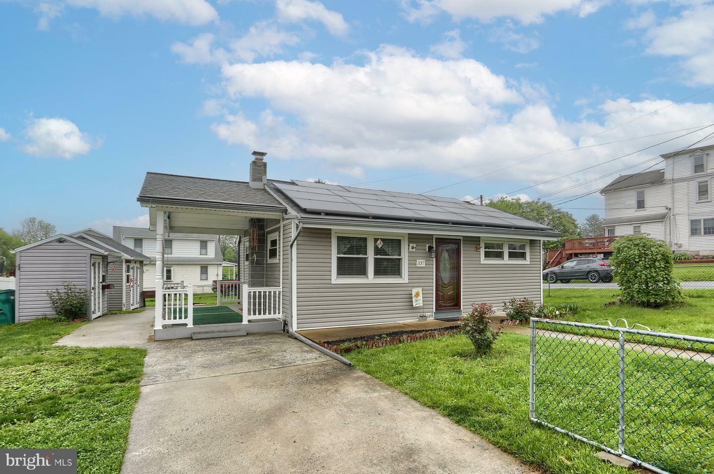 Property Photo: 337 W Perry Street PA 17025