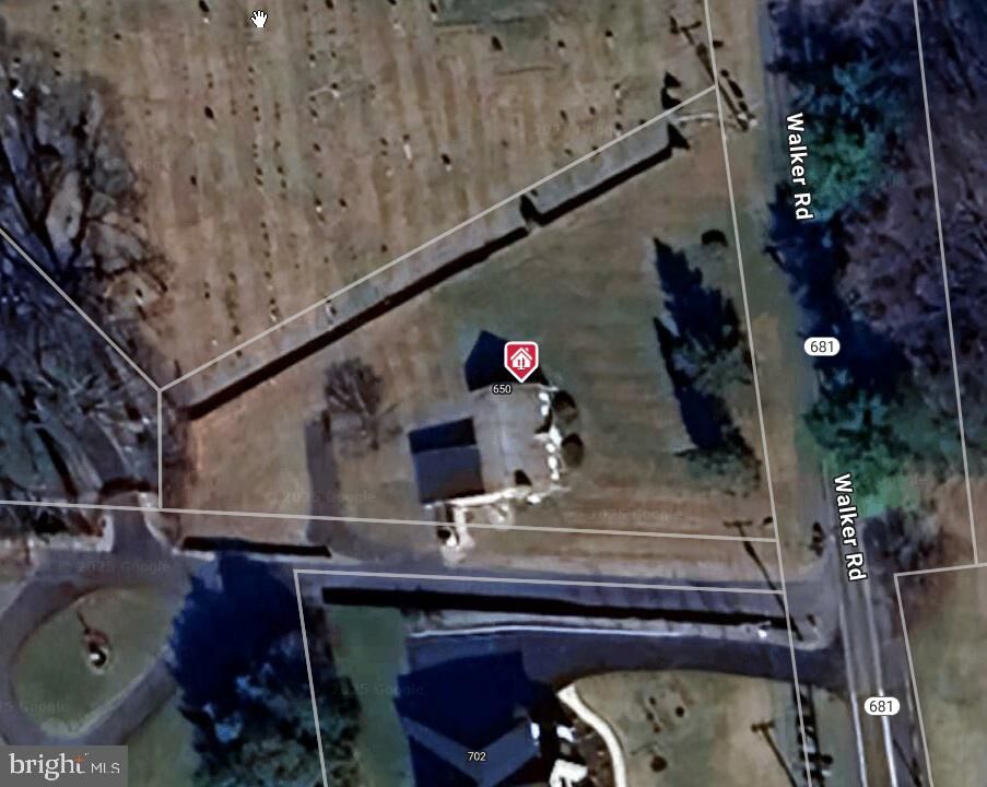 Property Photo: 650 Walker Road VA 22066
