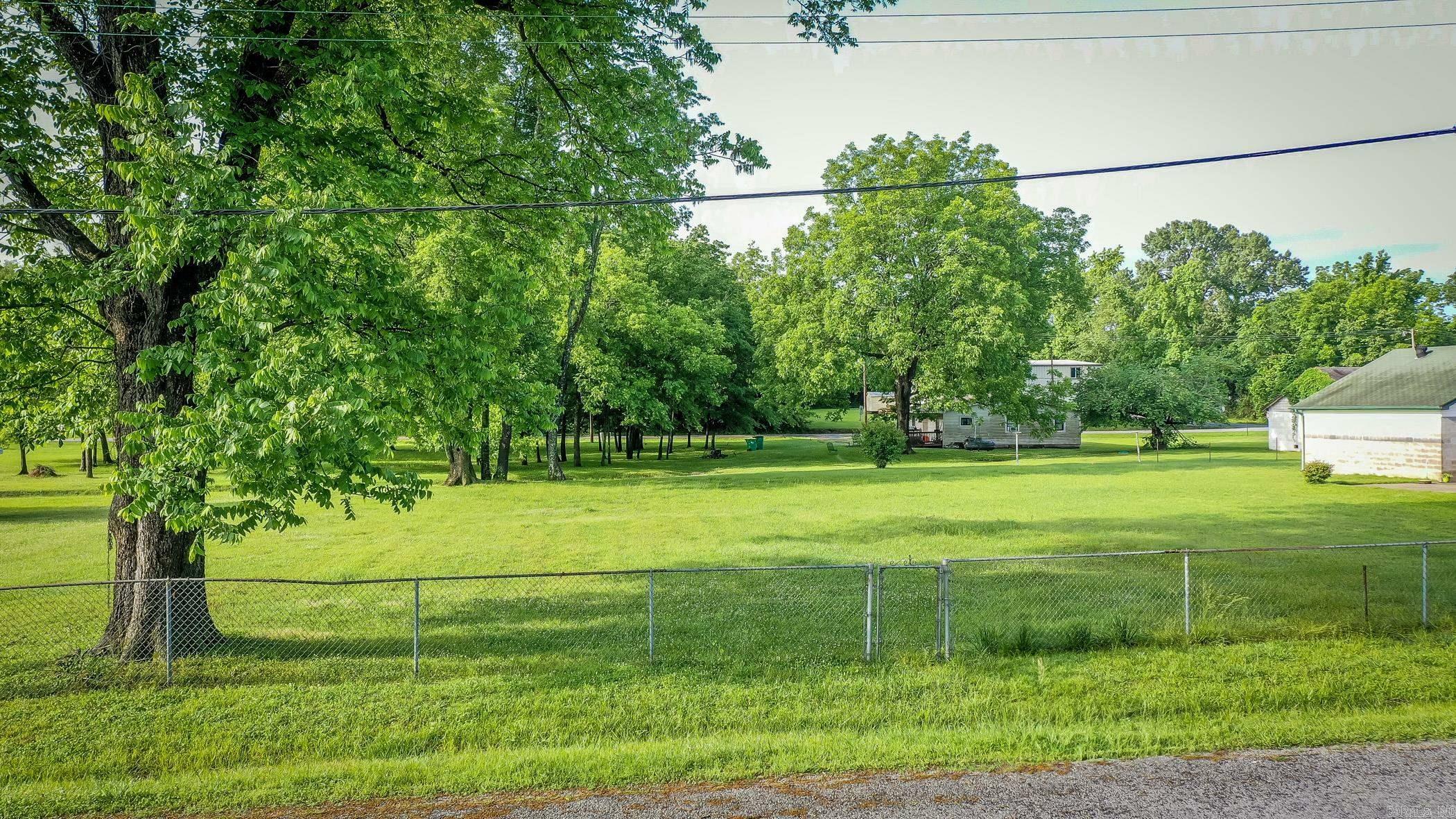 Property Photo: 21105 Nowlin Street AR 72135
