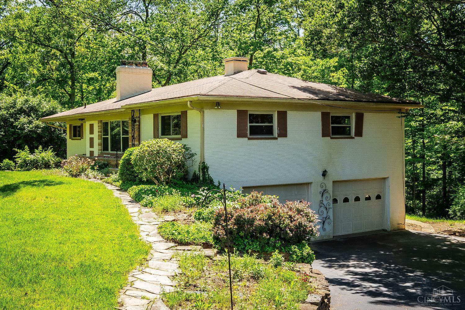 Property Photo: 709 Cedar Crest Lane OH 45230