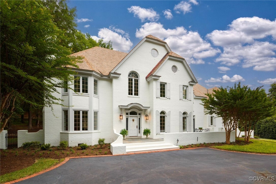 Property Photo: 9001 Forest Ridge Court VA 23229