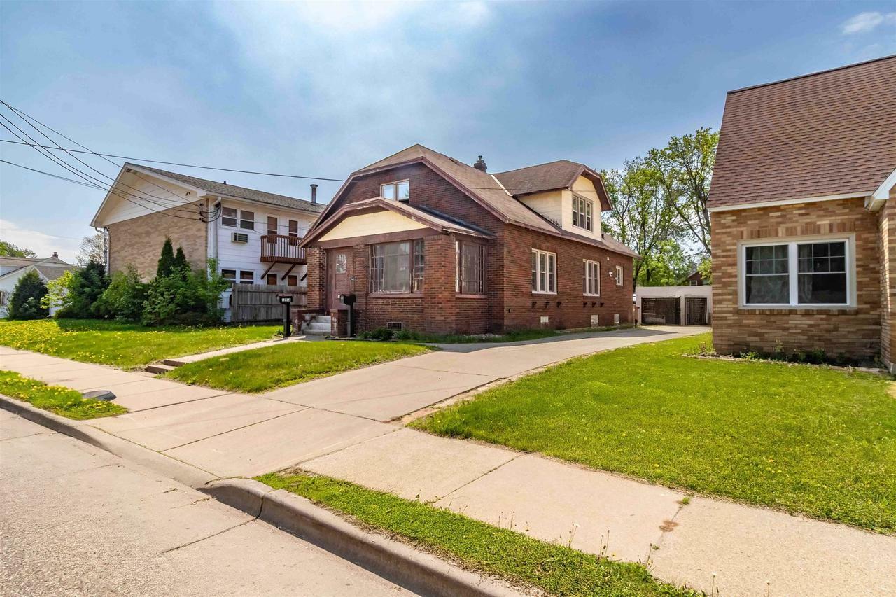 Property Photo: 1225 Franklin Street 1225-A Franklin Stre WI 54481