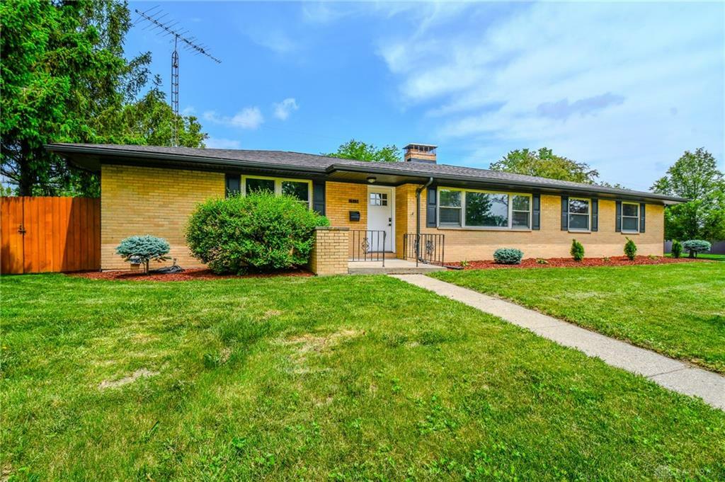 Property Photo:  1519 Surrey Road  OH 45373 