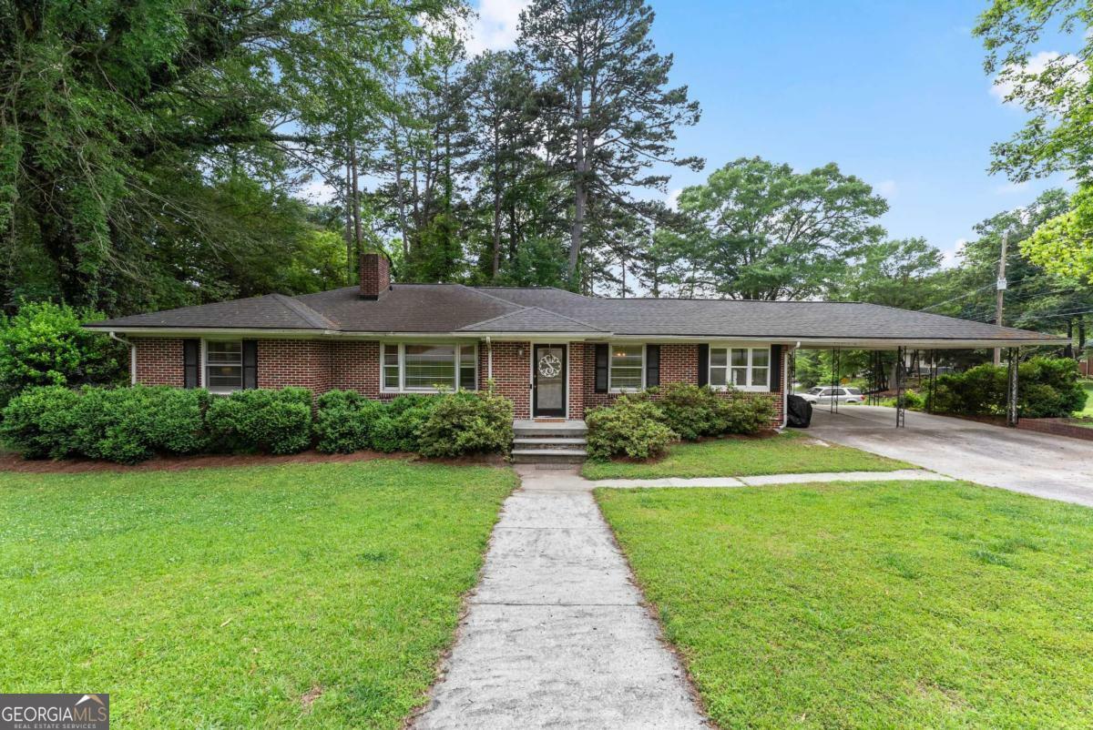 Property Photo: 1565 Walker Street GA 30501