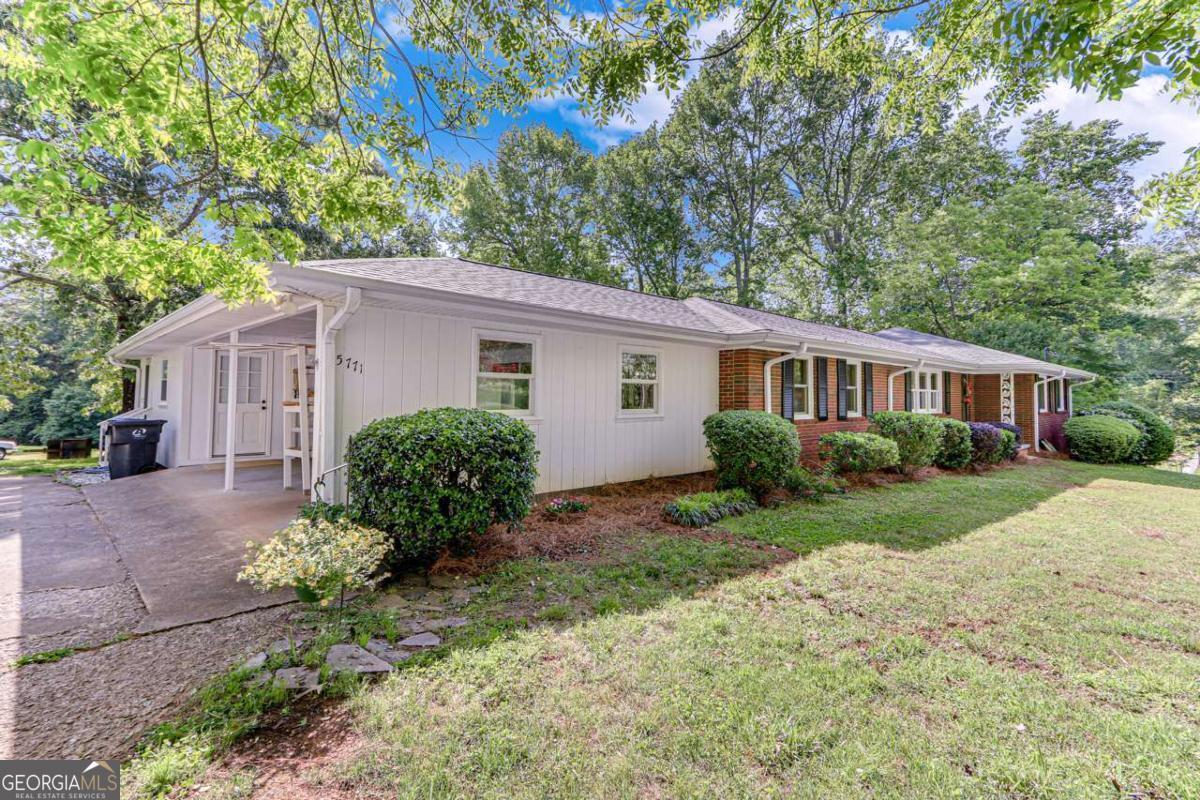 Property Photo: 5771 Athens Street GA 30554