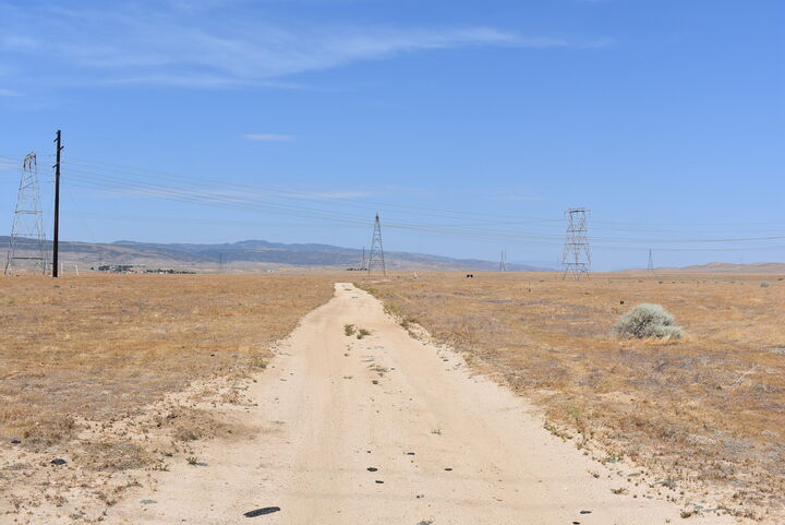 Property Photo:  Vic Ave G12 &Amp 115th St West  CA 93536 