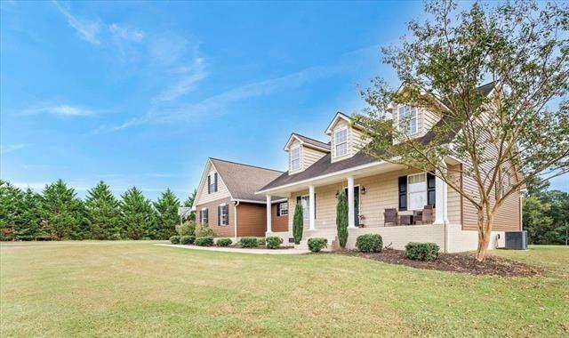 Property Photo: 95 Hillcrest Drive AL 35986