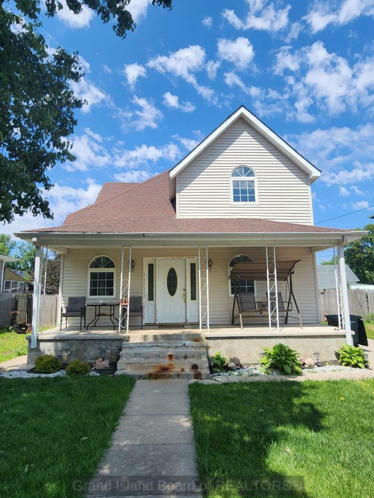 415 N Briggs Ave  Hastings NE 68901 photo