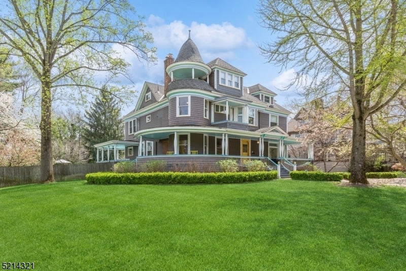 Property Photo: 128 E Dudley Ave NJ 07090