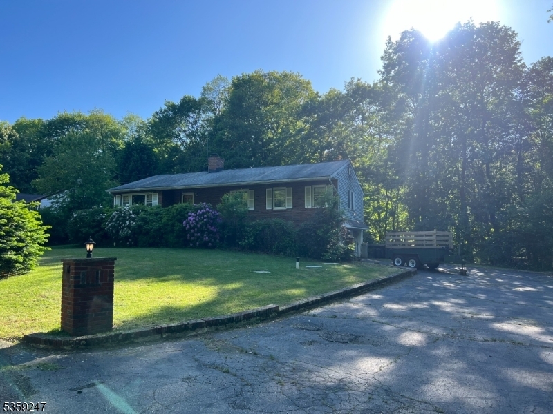 13 E Elro Dr  Jefferson Twp. NJ 07438 photo