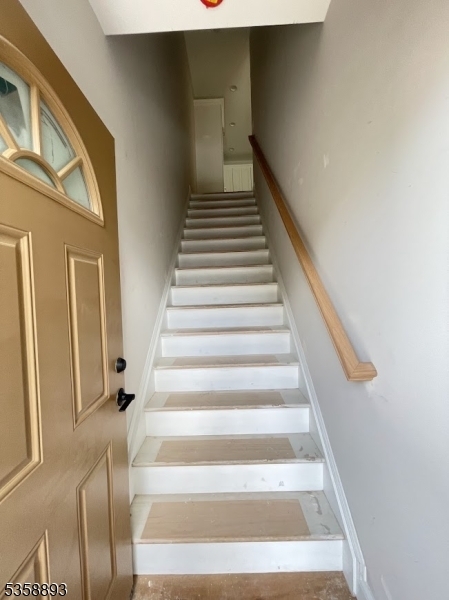 Property Photo: 484 S 19th St 2 NJ 07103