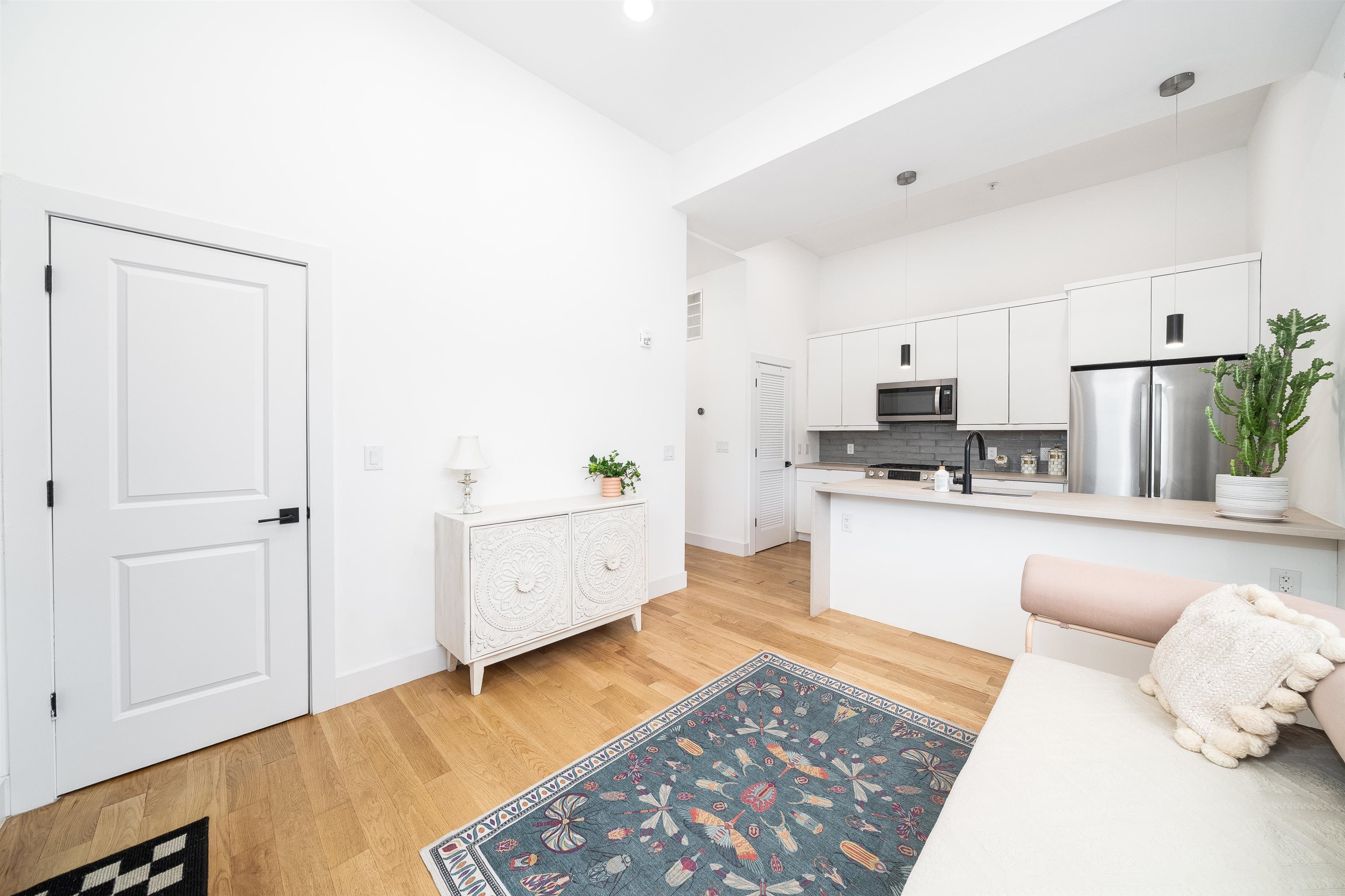 Property Photo:  78 Paterson St 1  NJ 07307 