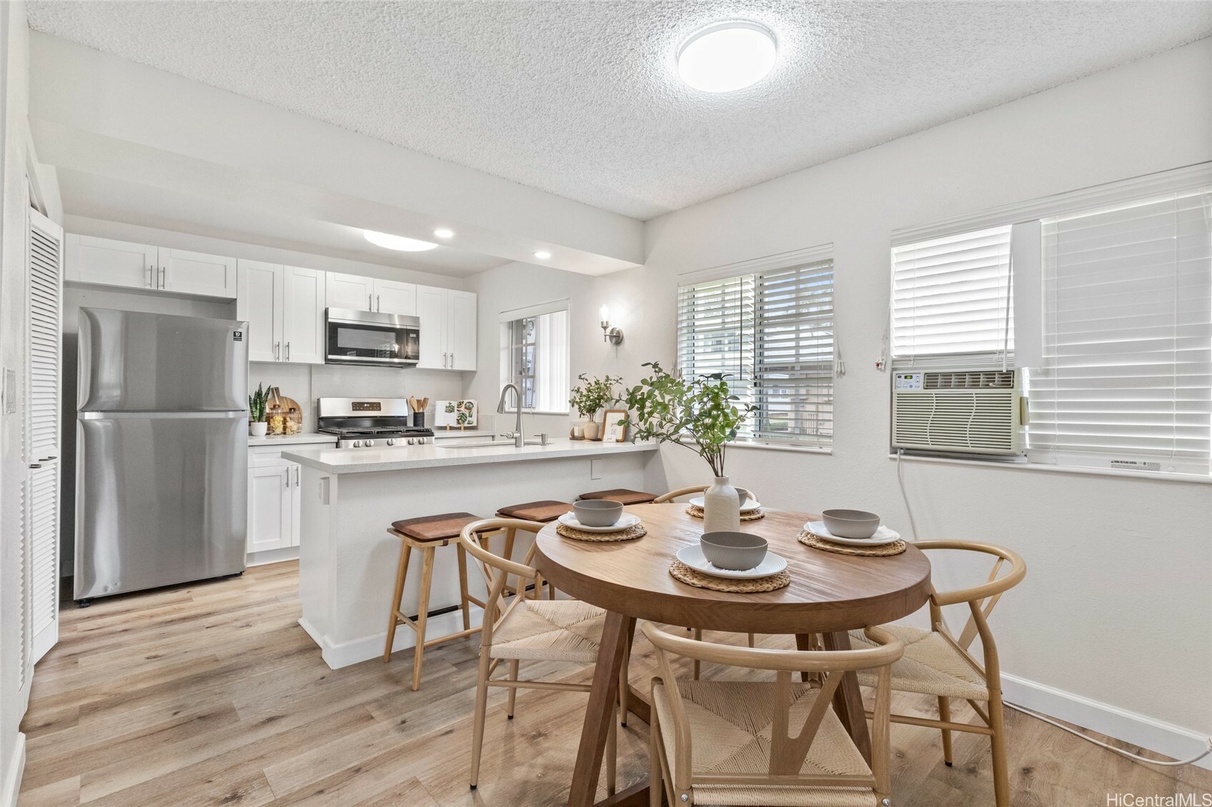 91-1050 Makaaloa Street 11E  Ewa Beach HI 96706 photo
