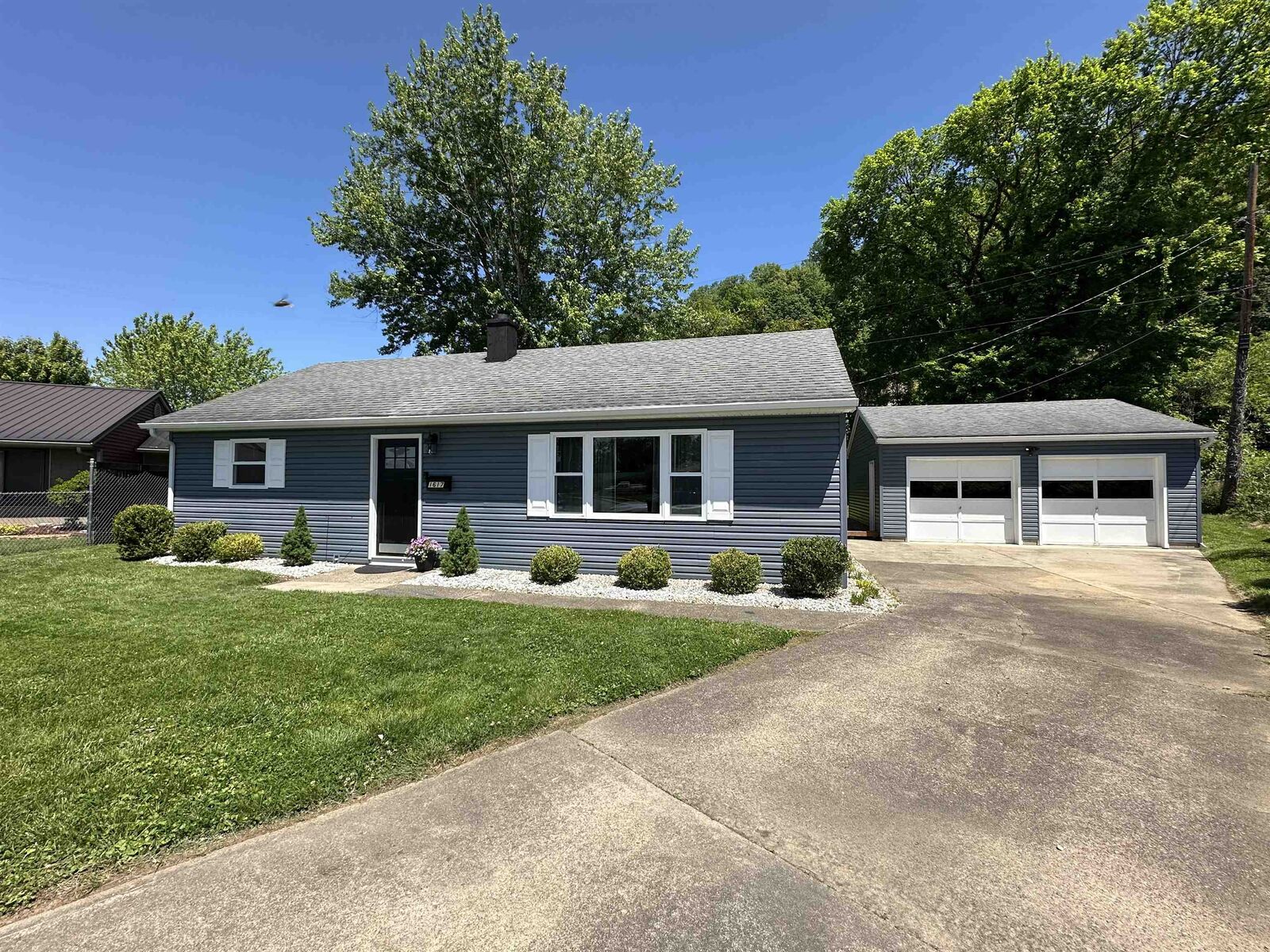 Property Photo:  1617 Karin Street  OH 45638 