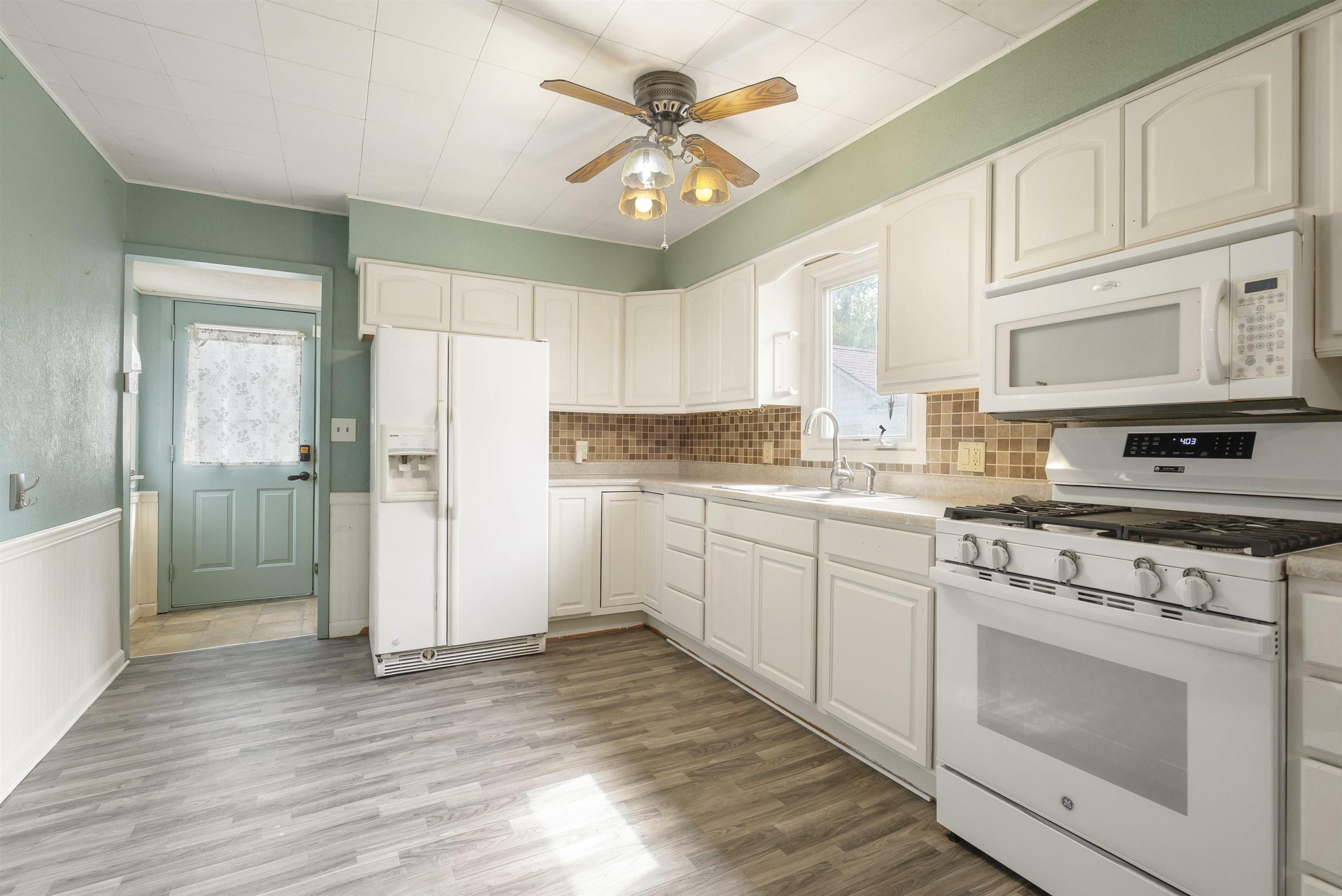 Property Photo: 1010 Jones Road IA 50707