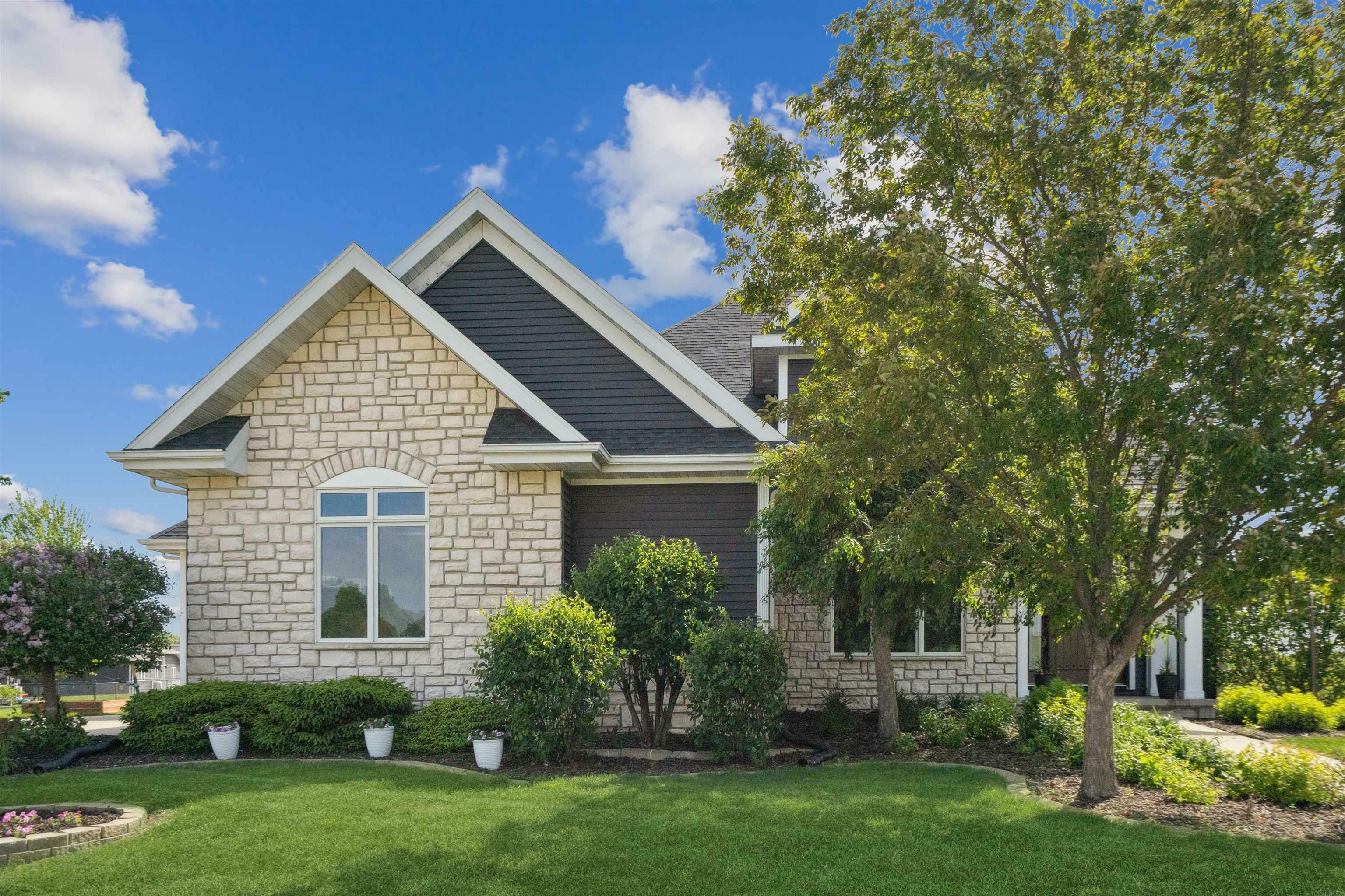 105 Augusta Lane  Waverly IA 50677 photo