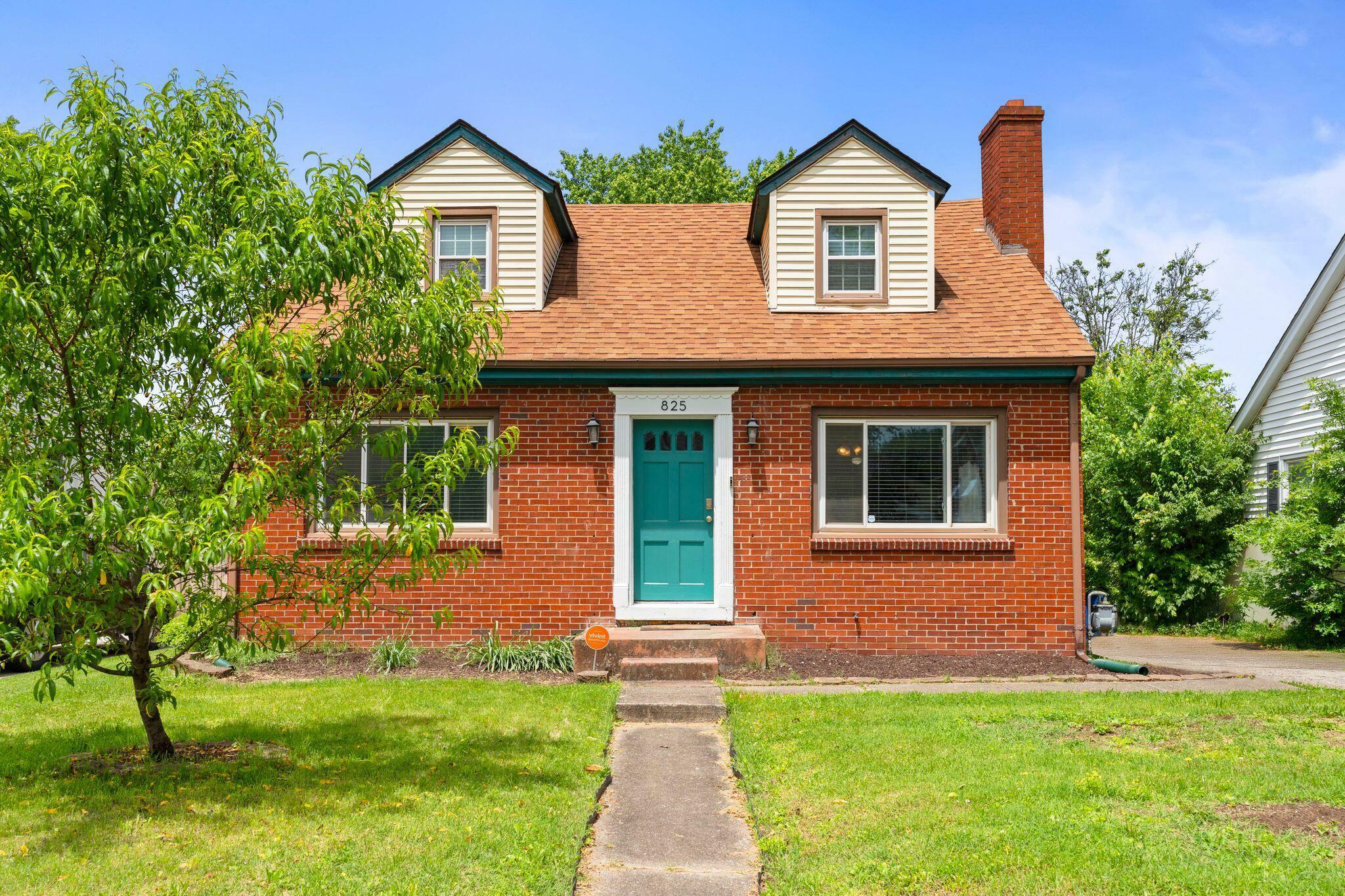 Property Photo: 825 Darley Drive KY 40505