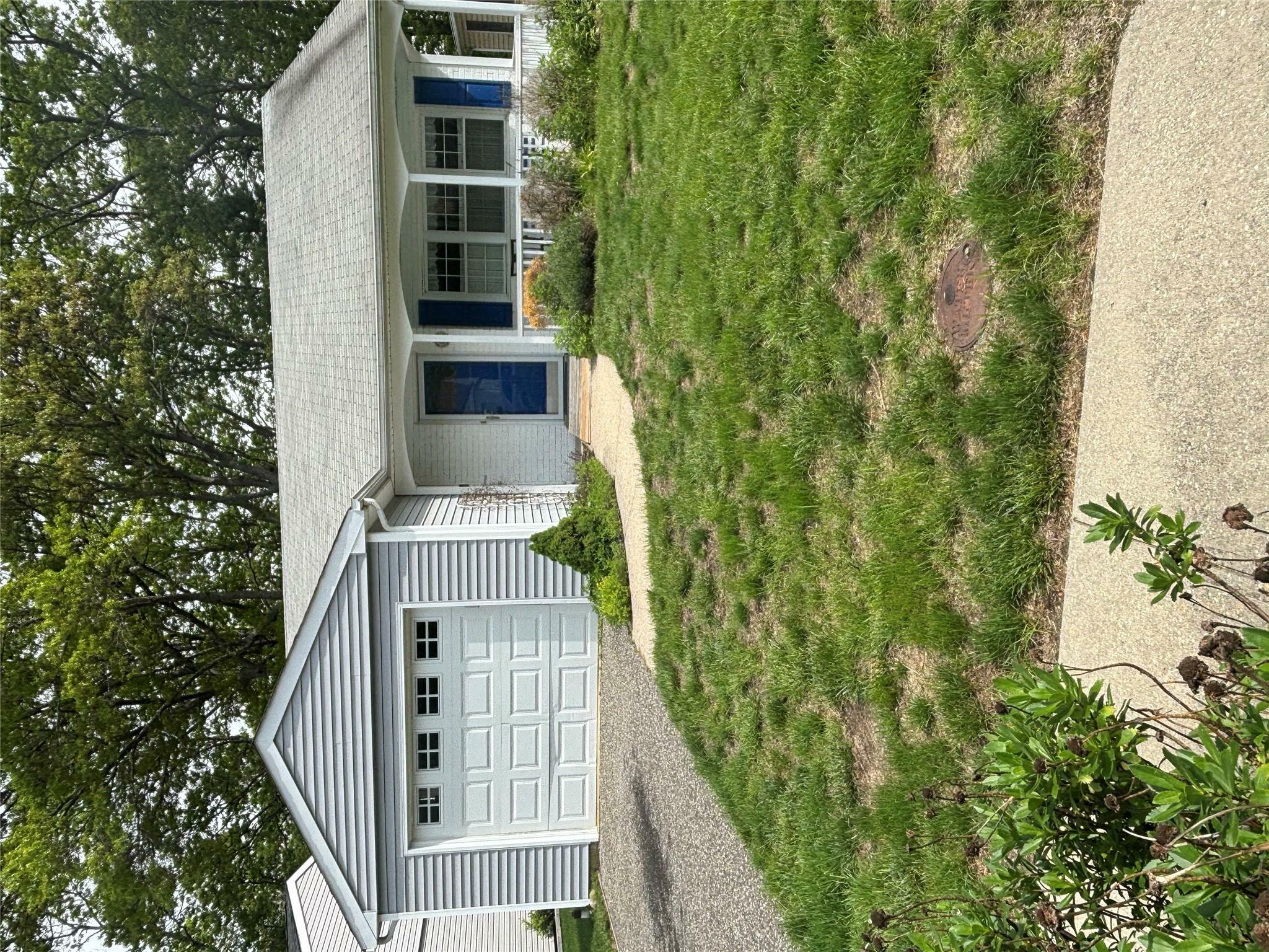 190 Canterbury Drive  Ridge NY 11961 photo