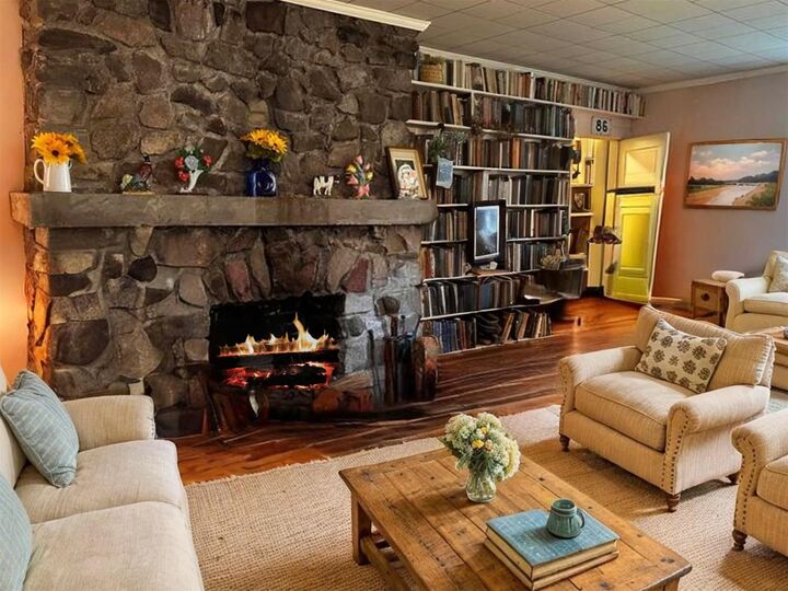 Property Photo:  102 Cedar Cliff Road  NY 10950 