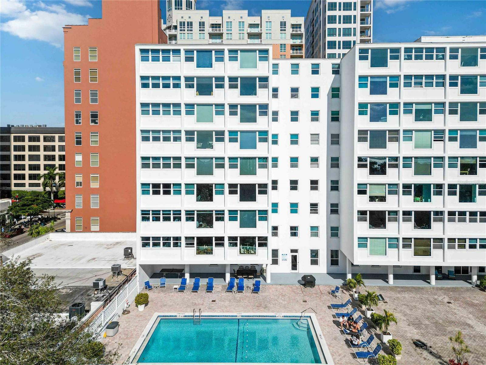 Property Photo: 33 S Gulfstream Avenue 502 FL 34236