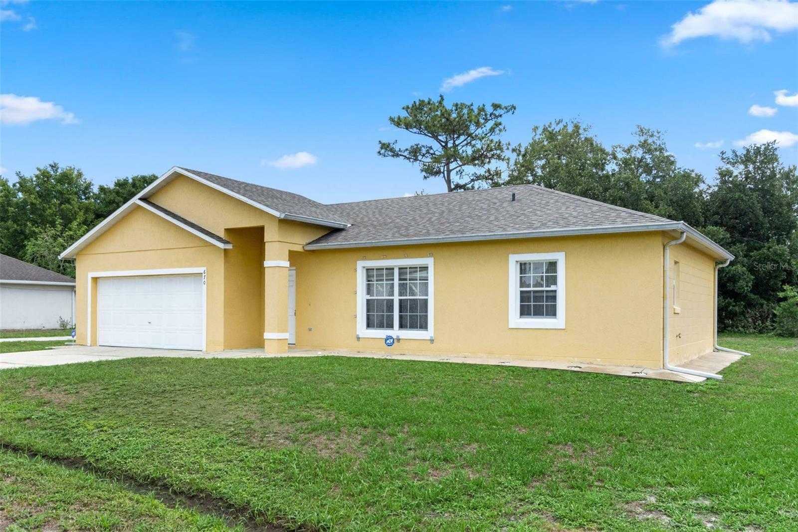 Property Photo: 670 Cotulla Drive FL 34758