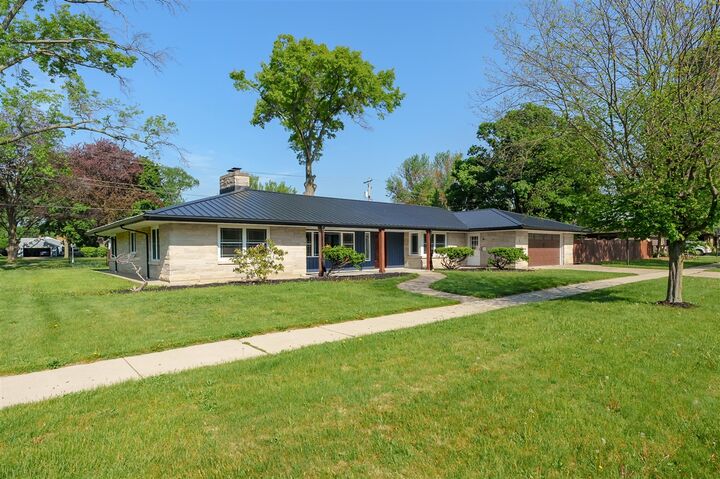Property Photo:  900 Elm Street  MI 49093 