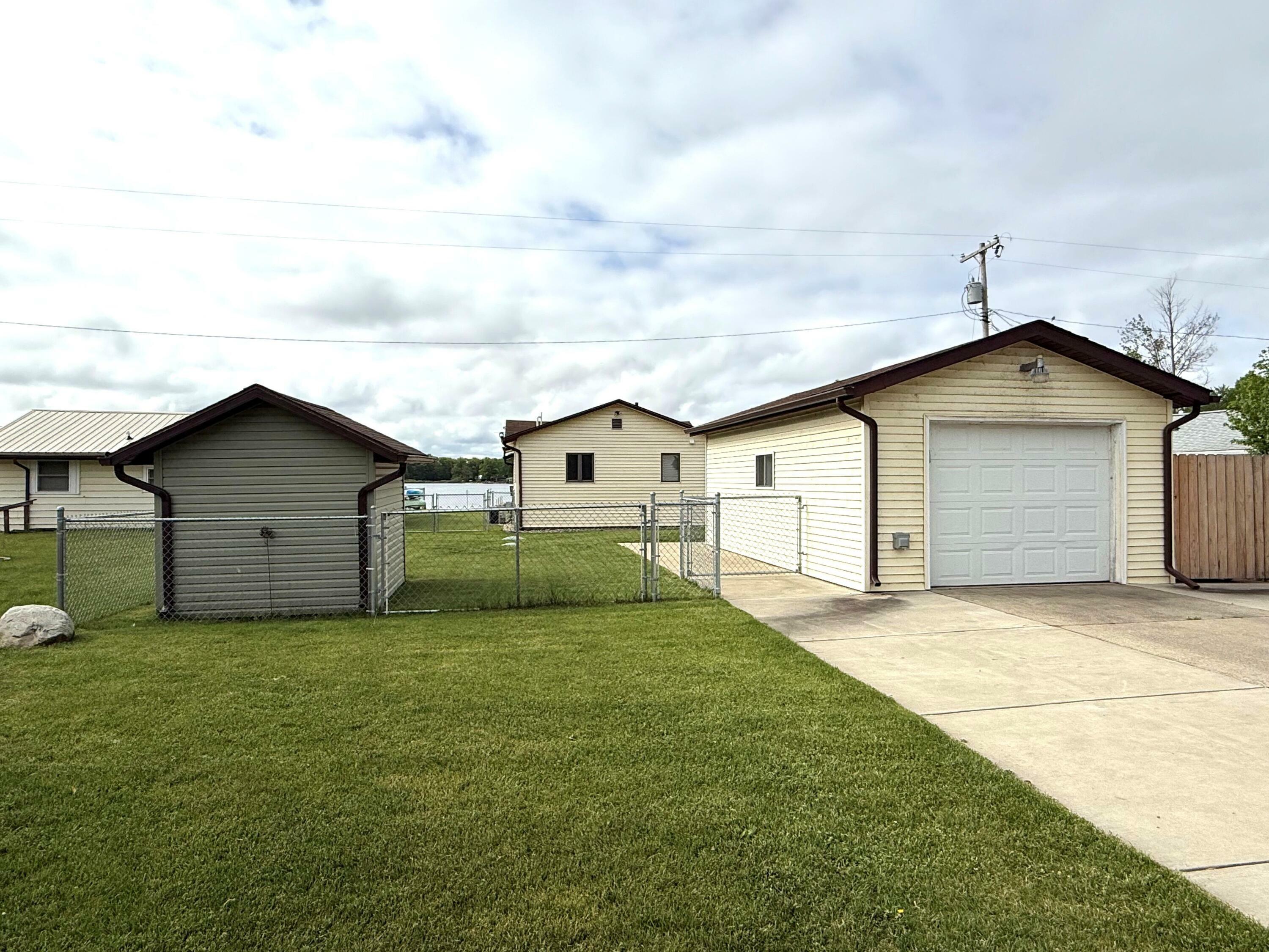 Property Photo: 11003 Pennock Lane MI 49046