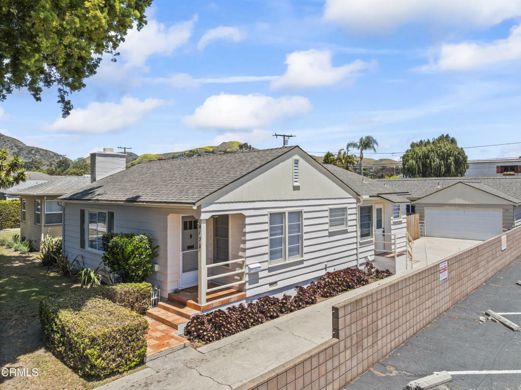 Property Photo: 130 132 Virginia Drive CA 93003
