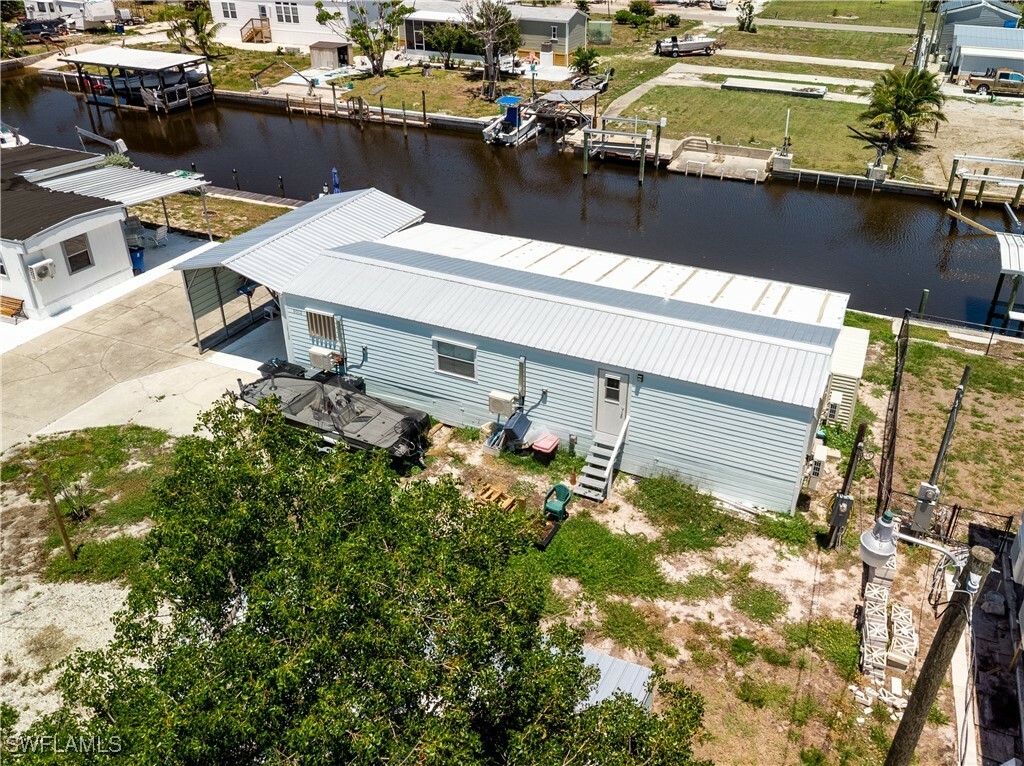 Property Photo:  5012 Sandpiper Drive  FL 33956 