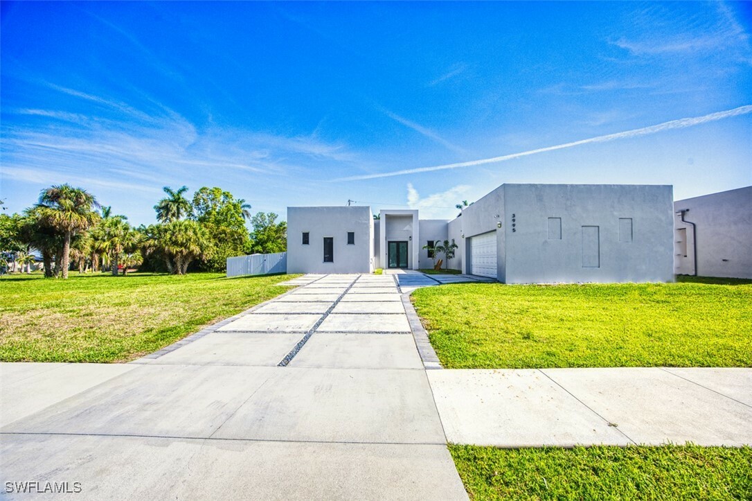 Property Photo: 3995 Edgewood Avenue FL 33916
