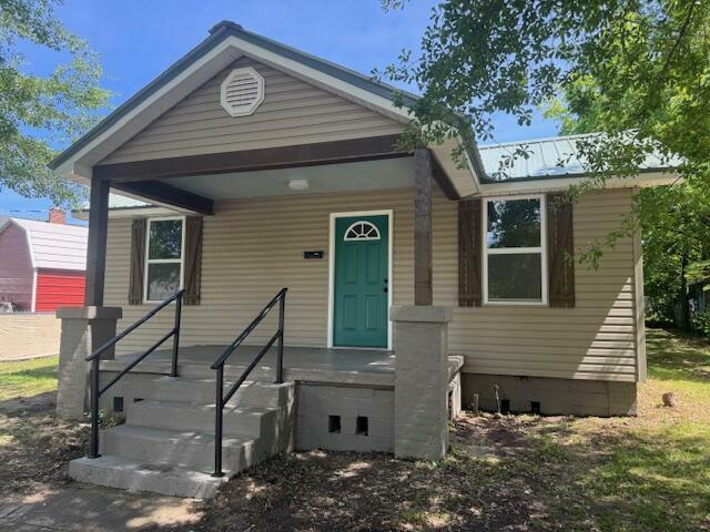 Property Photo: 104 South 9th Avenue MS 38821