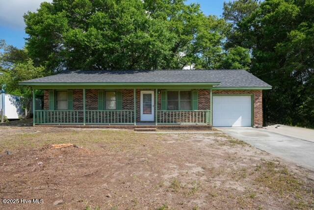 Property Photo: 302 McQuillan Drive NC 28412