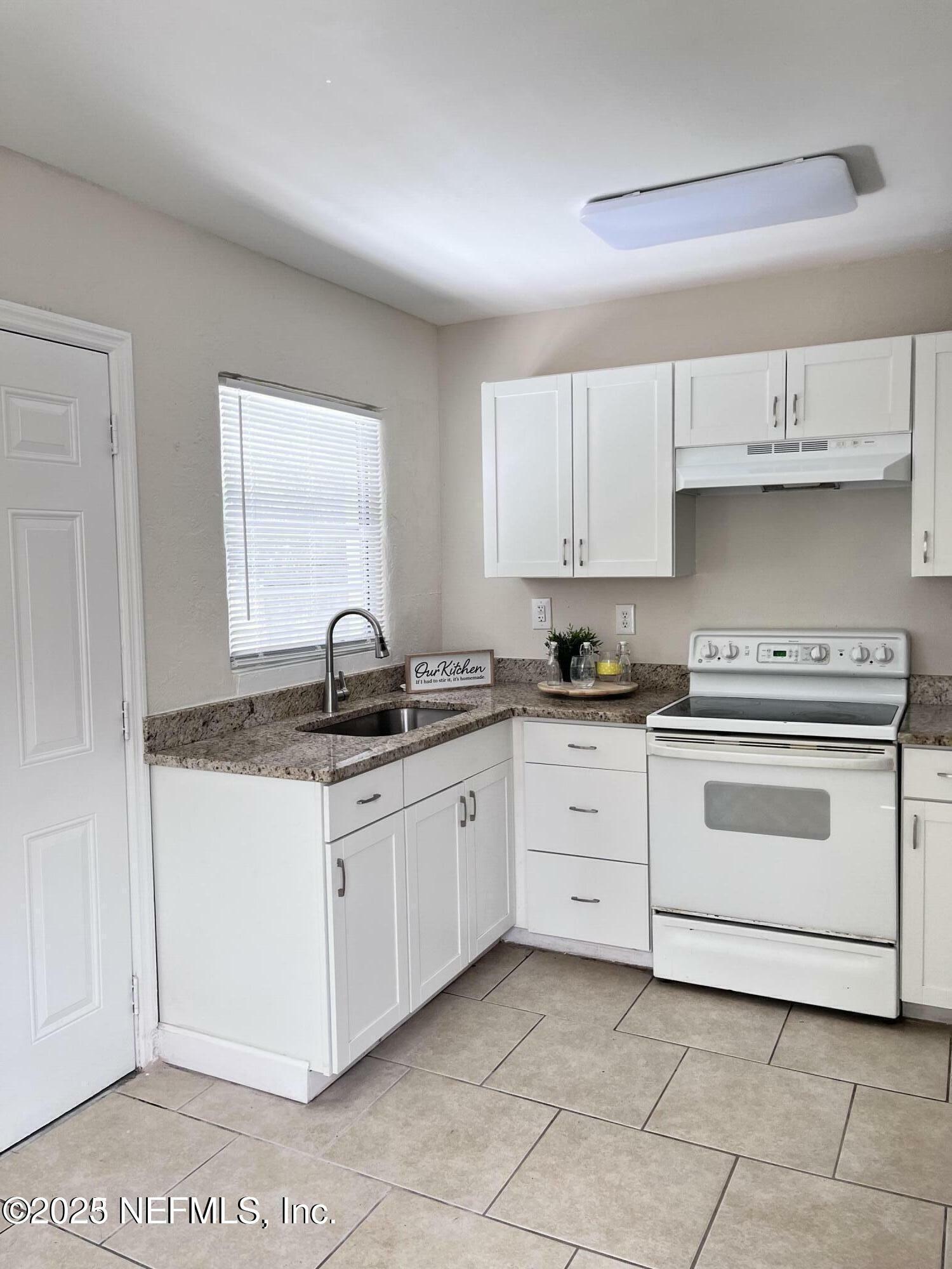 Property Photo:  1434 Domas Drive  FL 32211 