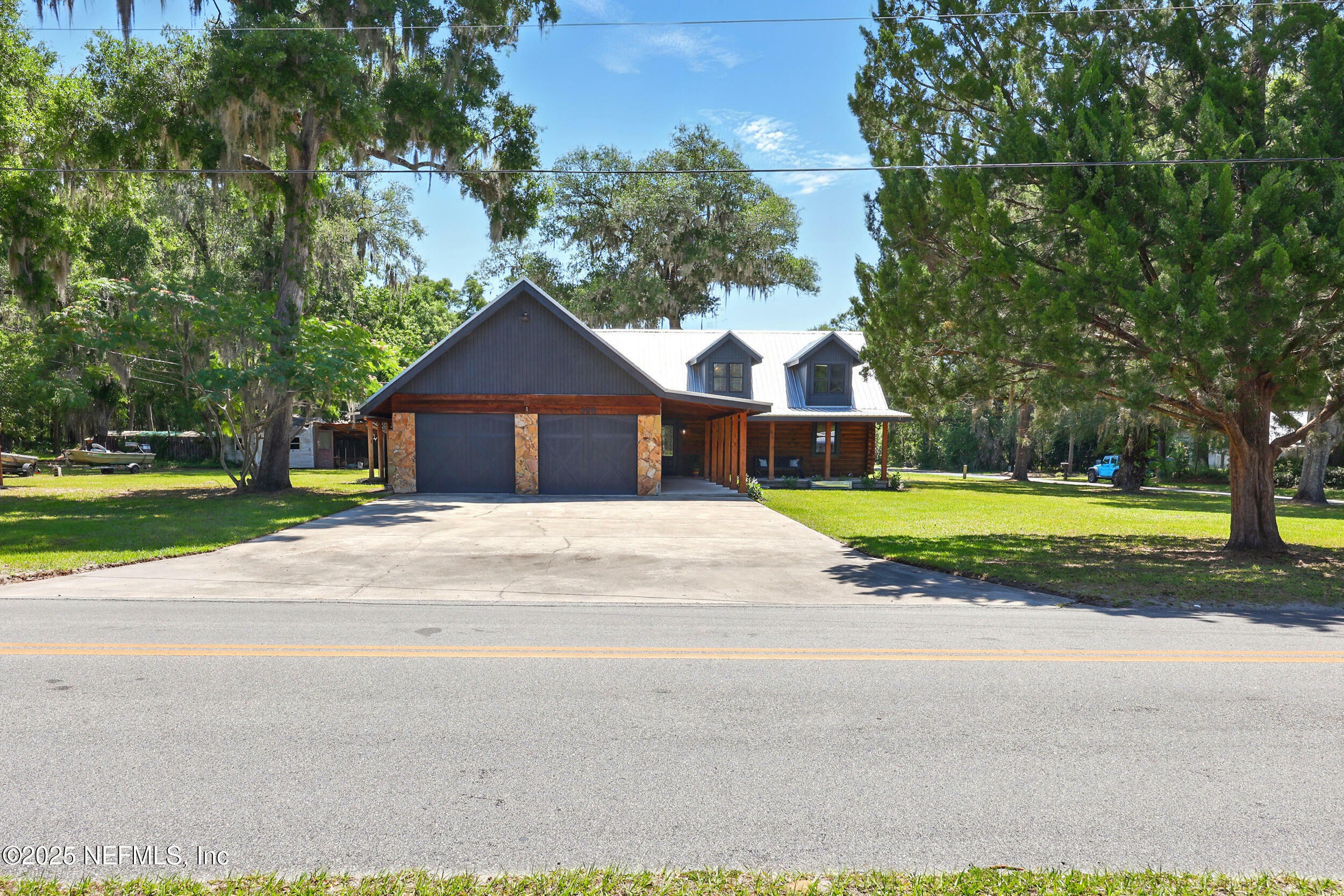 Property Photo: 360 Alabama Avenue FL 32177
