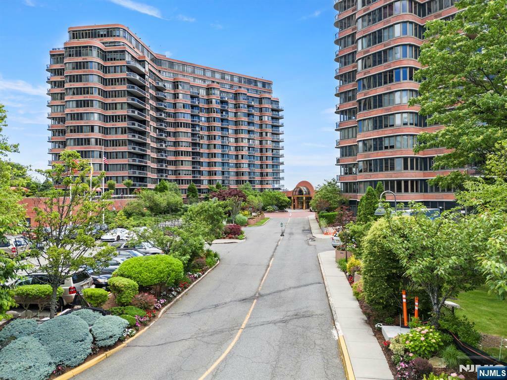 Property Photo: 100 Carlyle Drive 11L-N NJ 07010